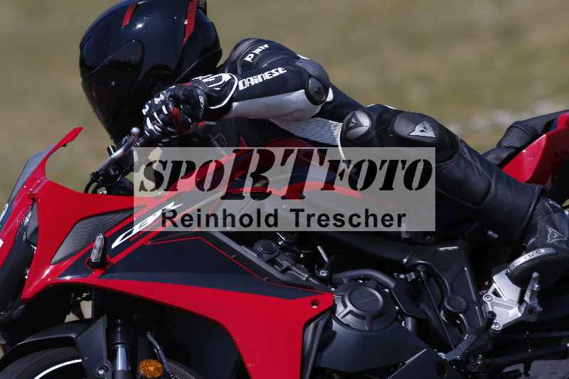 Archiv-2023/28 05.06.2023 Moto Club Anneau du Rhin/blanc-novice/39